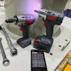 Máy siết bu lông kiểm soát lực chính xác cho lắp rap ô tô xe máy RTS Connect