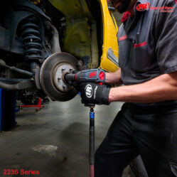 ứng dụng Súng siết bu lông IR khí nén 2034 Nm model 2236QTiMAX chi tiết