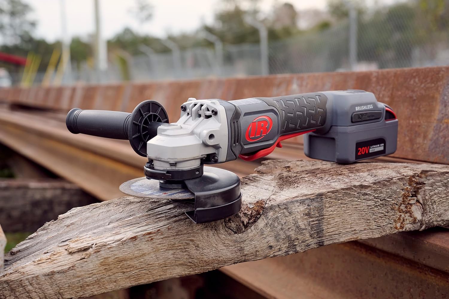 ảnh thực tế của máy mài góc chạy pin G5351 Ingersoll Rand