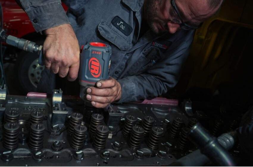 Ứng Dụng của Ingersoll Rand Trong Lĩnh Vực Sửa Chữa Bảo Dưỡng Ô Tô