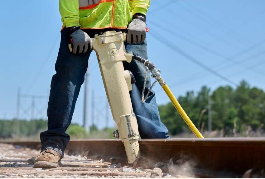 Ứng dụng của Ingersoll Rand trong ngành Đường bộ - Đường sắt