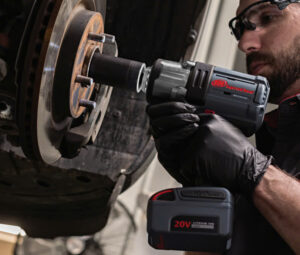 súng siết bu lông dùng pin w7152 Ingersoll Rand