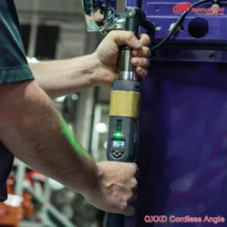ứng dụng Súng siết bu lông pin đầu góc 1-27 Nm, Ingersoll Rand QXXD